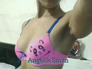 Angelik_Smith