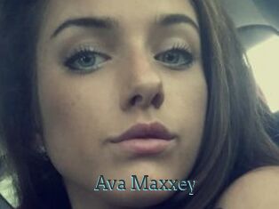 Ava_Maxxey