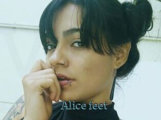 Alice_feet