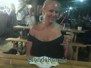 BlondeRonnie