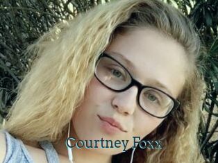 Courtney_Foxx