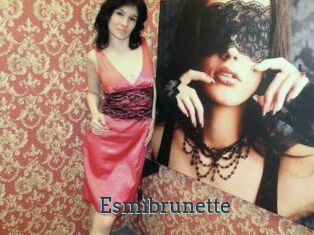 Esmibrunette