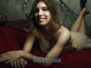 KiraTonia