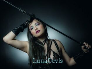 LunaDevis
