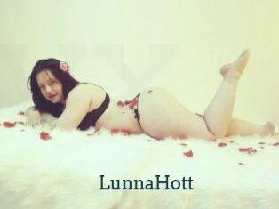 LunnaHott
