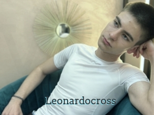 Leonardocross