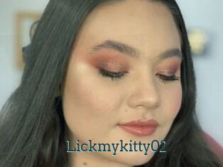 Lickmykitty02
