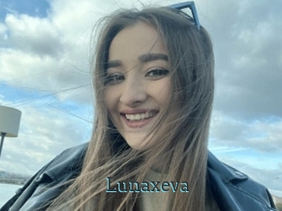 Lunaxeva