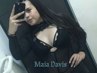 Maia_Davis