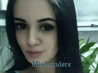 MiaSsanders