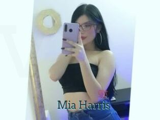 Mia_Harris