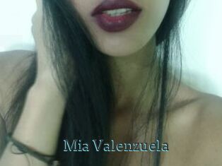 Mia_Valenzuela