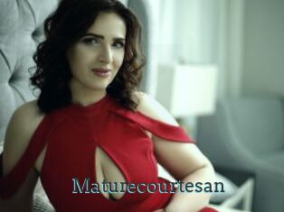 Maturecourtesan