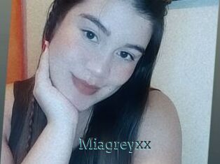 Miagreyxx