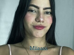 Miiaaxx