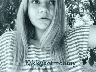 Nikkyhotmoomy