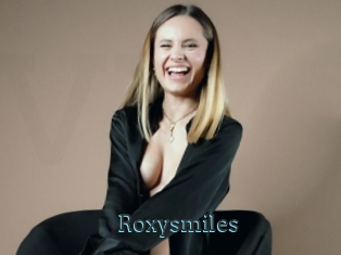 Roxysmiles