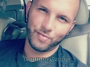TommmyGunner