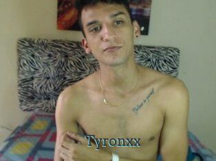 Tyronxx