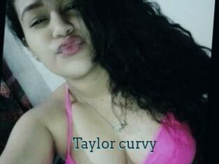 Taylor_curvy