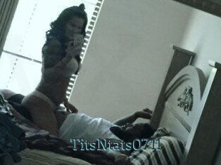 TitsNtats0711