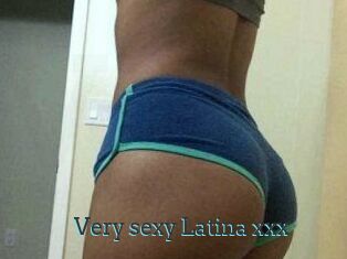 Very_sexy_Latina_xxx